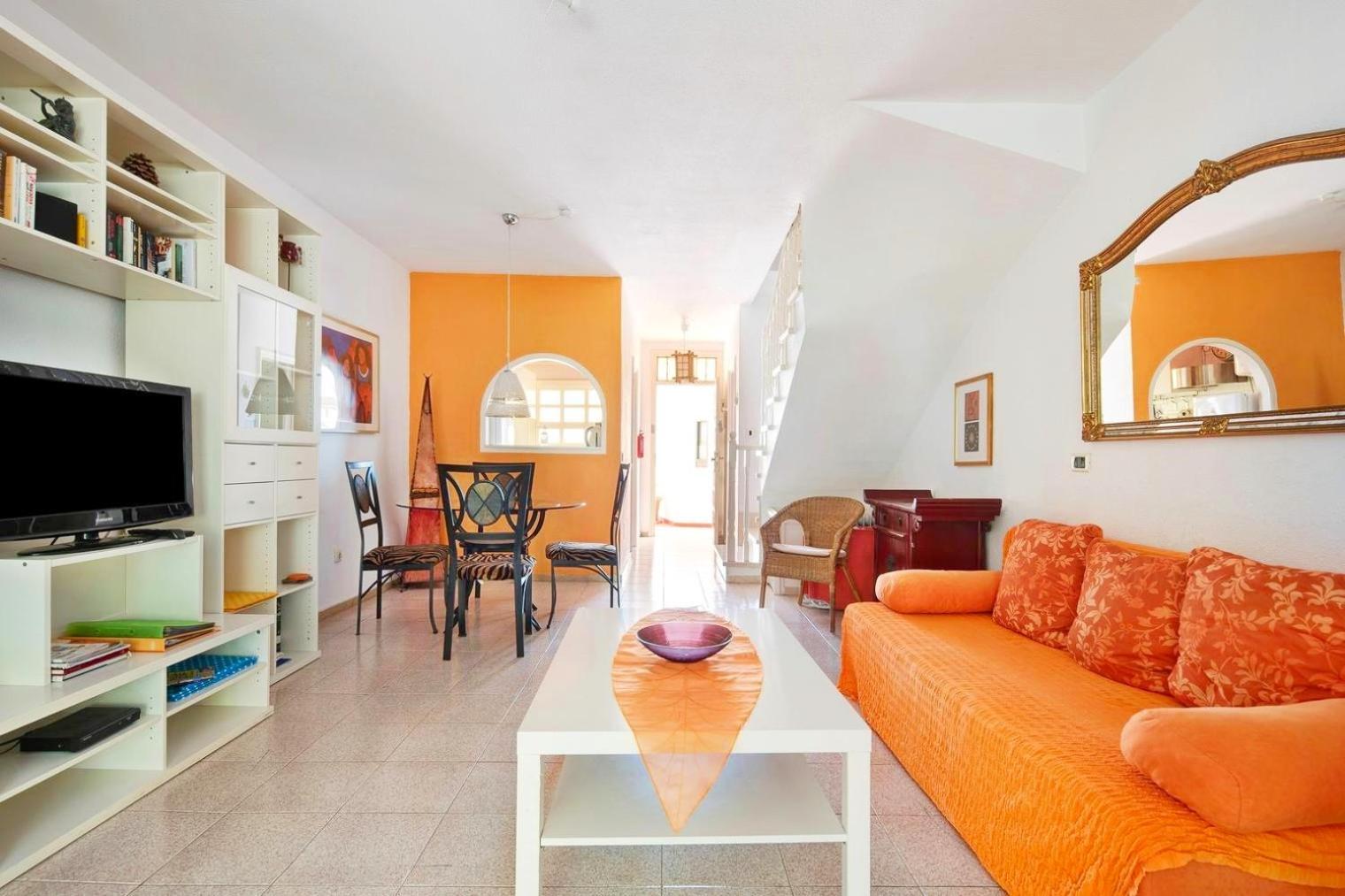 Casa Sarita - Farbenfrohes Ferienhaus Chayofa 外观 照片
