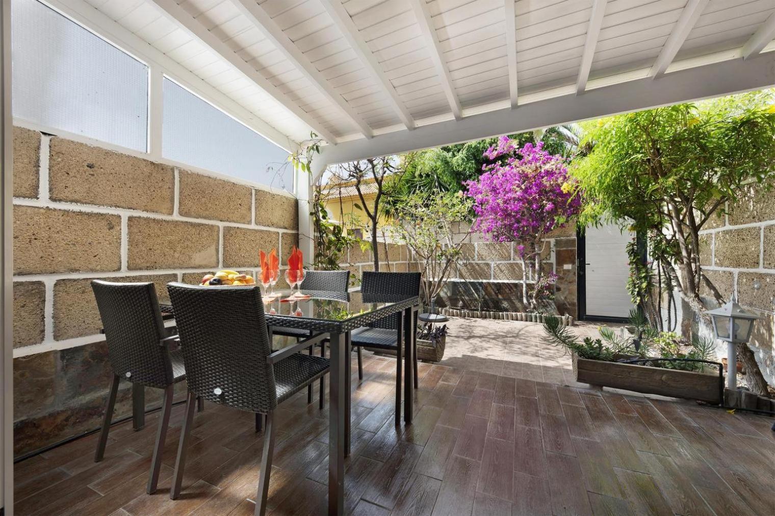 Casa Sarita - Farbenfrohes Ferienhaus Chayofa 外观 照片