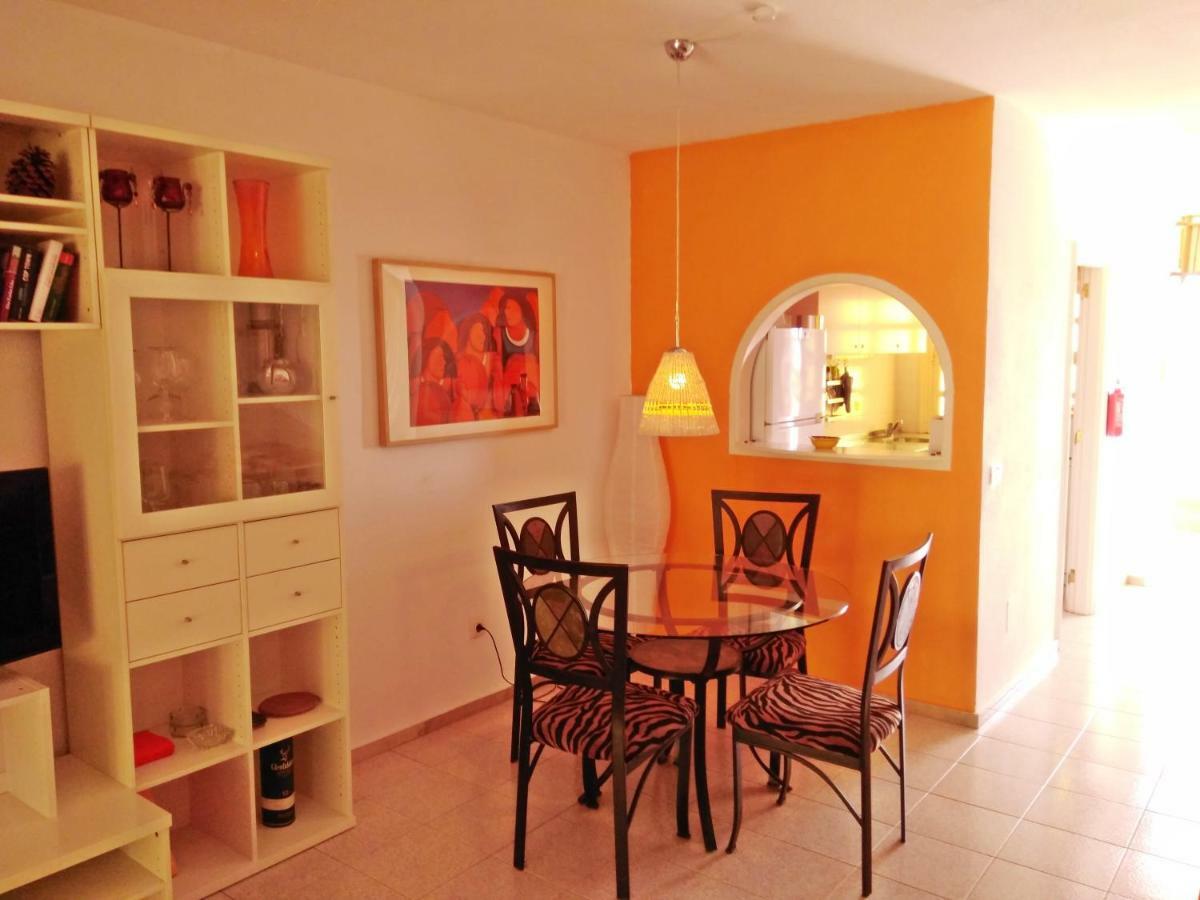 Casa Sarita - Farbenfrohes Ferienhaus Chayofa 外观 照片