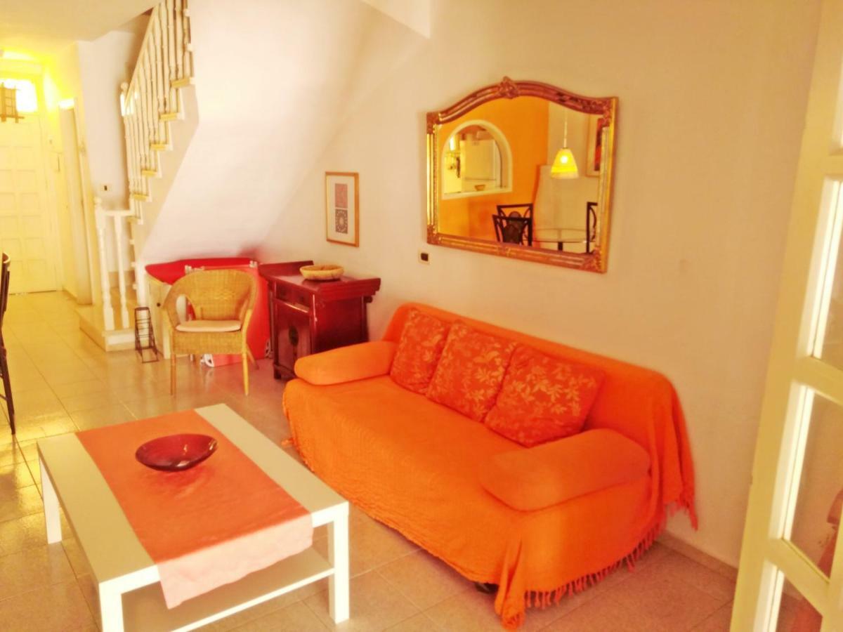 Casa Sarita - Farbenfrohes Ferienhaus Chayofa 外观 照片